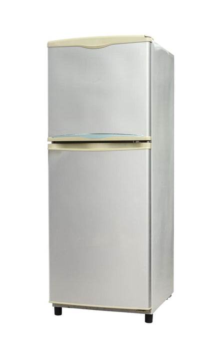 Renew Your Scratch and Dent Fridge With a Magnetic Refrigerator Skin